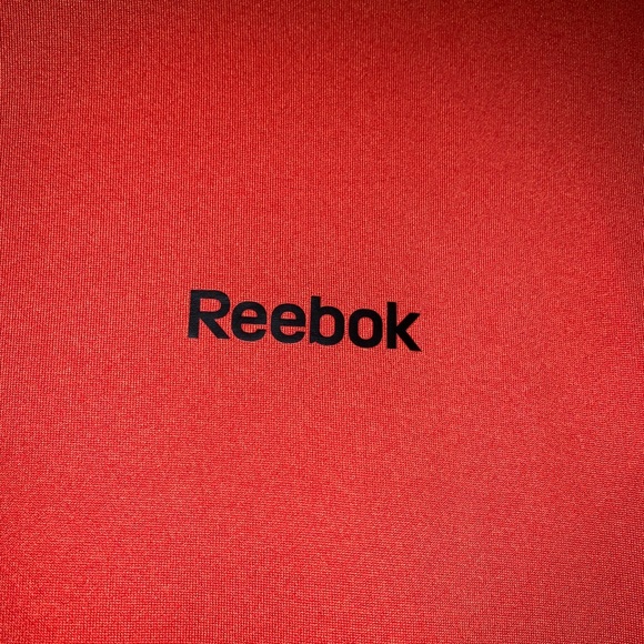 New Reebok Performance Shirt M - Picture 2 of 4